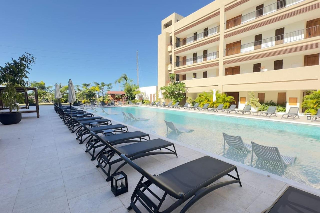Apt Modern Pool Laundry Gym AC Punta Cana Single ONE - Bed and Breakfast Punta Cana