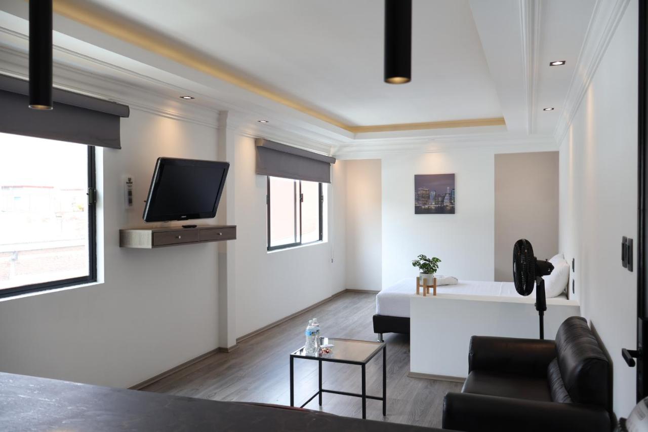 Superior Studio