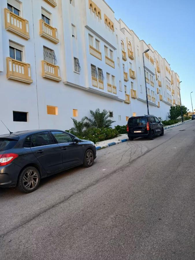 Chic Calm et Cozy Apart Free Parking available 5min airport - B&B Douar Lhajnyine