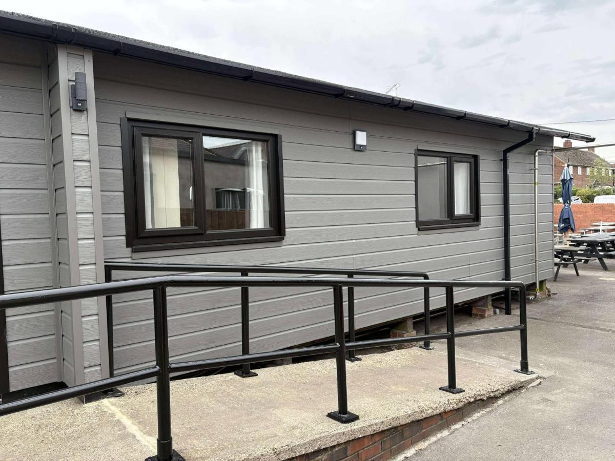 The Reunion Bar and Restaurant Lodges - B&B