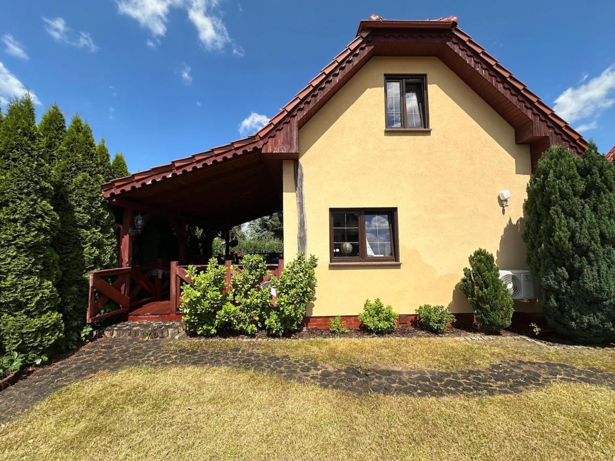 Uroczy Zakątek Boszkowo - B&B