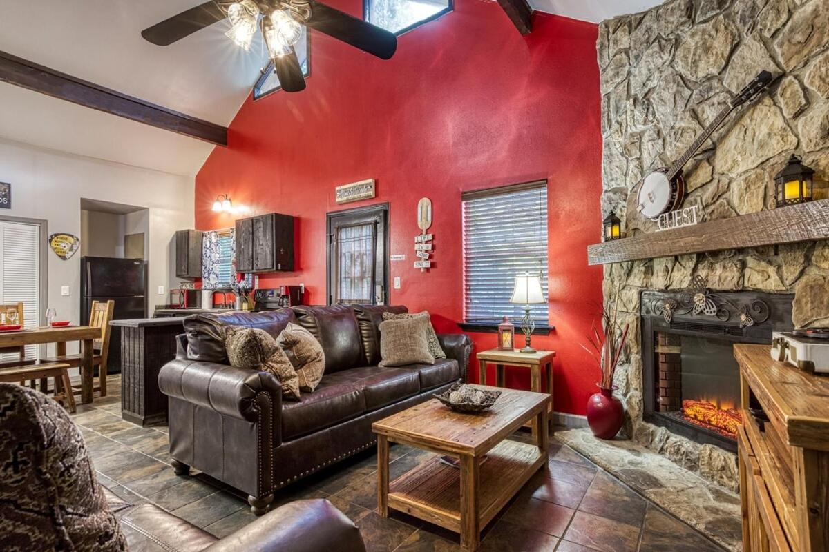 Country Luvin - Secluded Hot tub 10 mins from PF - Chambres d’hôtes Sevierville