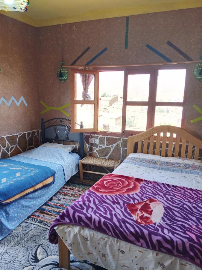 Dreibettzimmer mit Bad