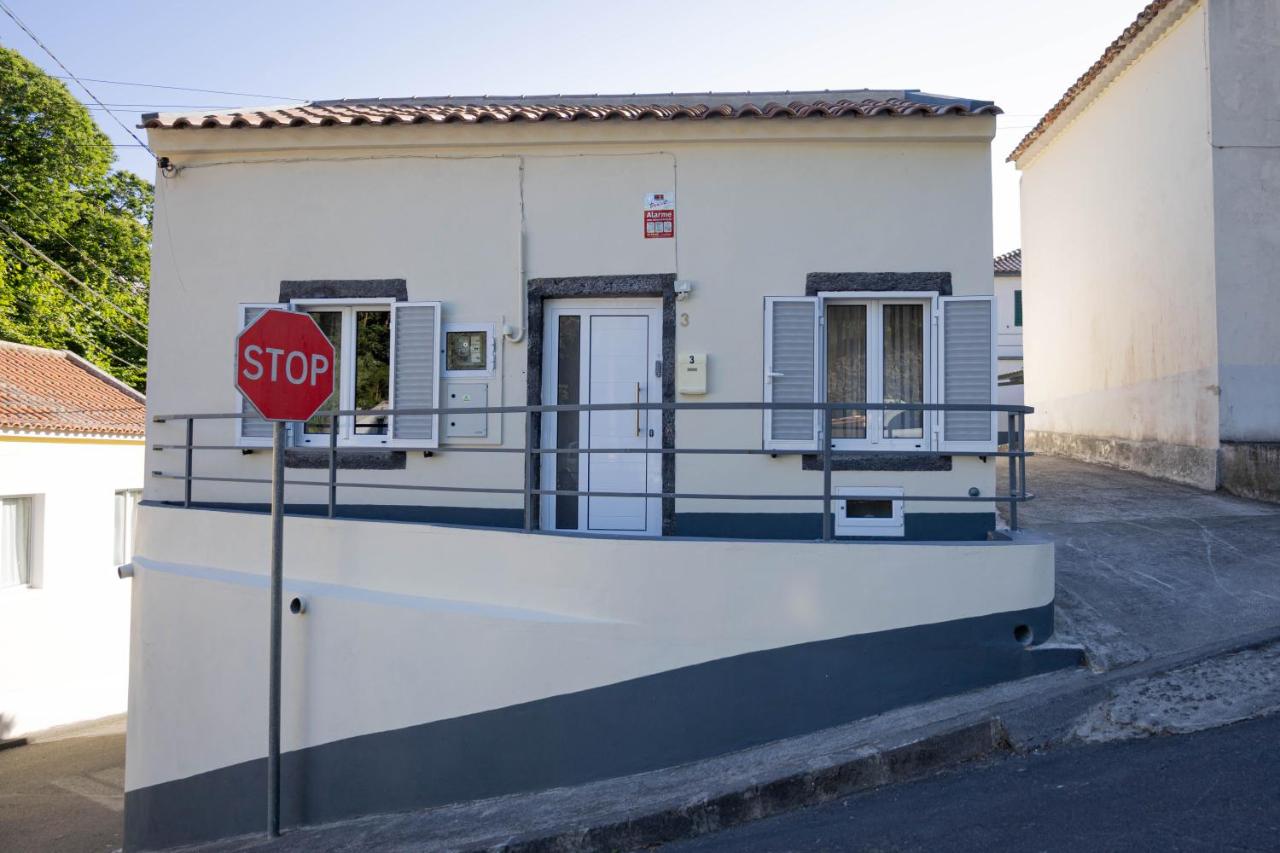 Azorean Stays T1 - Chambres d’hôtes Lomba da Cruz