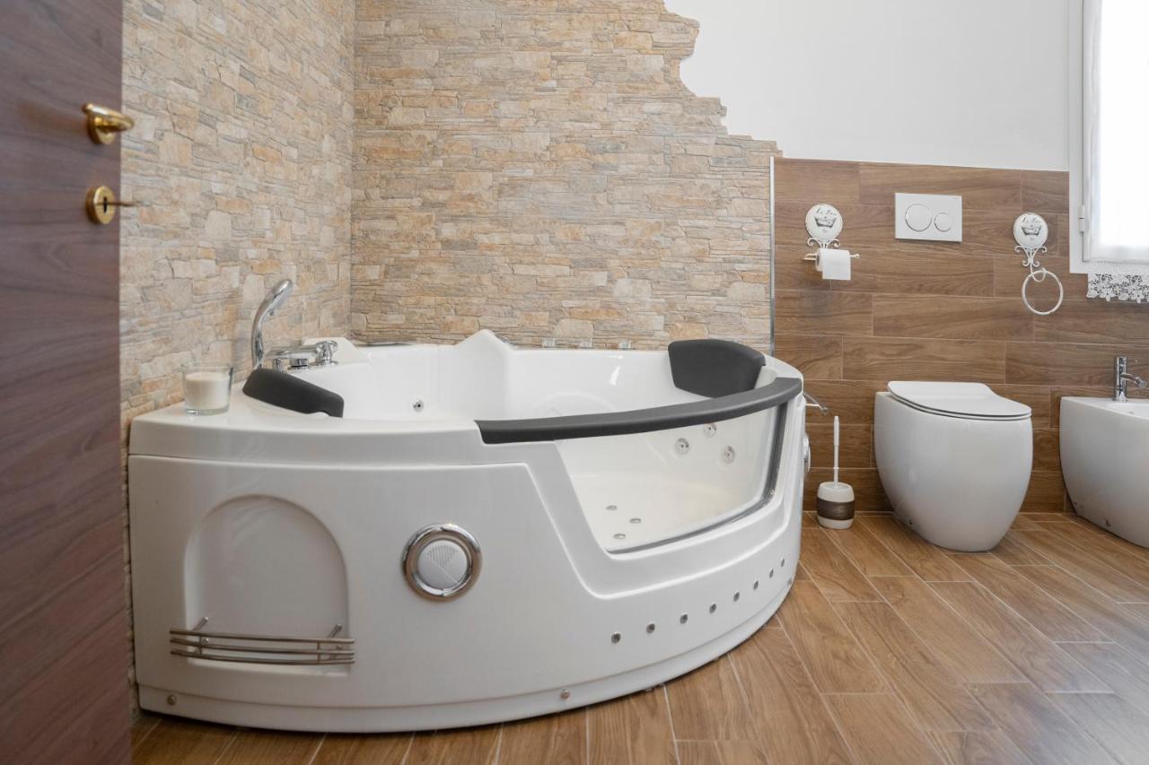 Double Room with Spa Bath