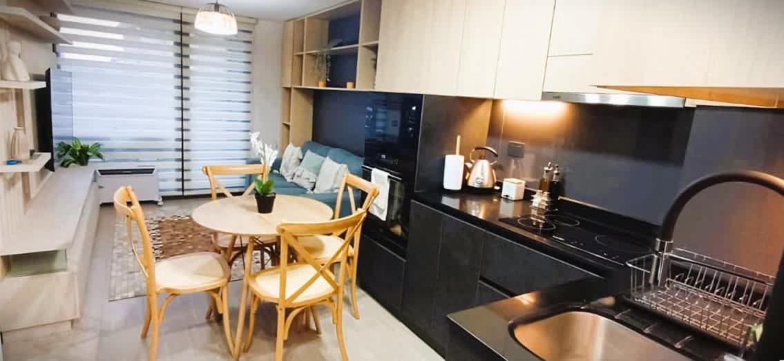 HOM I Vista Parcial al lago 2D2B - B&B