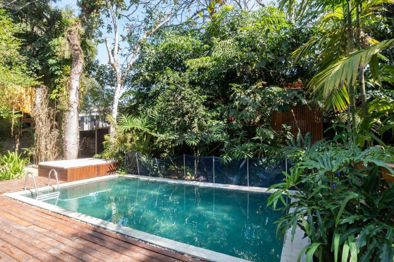 Casa Tubarão - Piscina Aquecida em Camburi - B&B