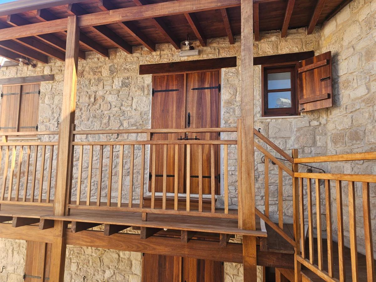 Katerinas Sweet Place studio 1 - Bed and Breakfast Tsáda