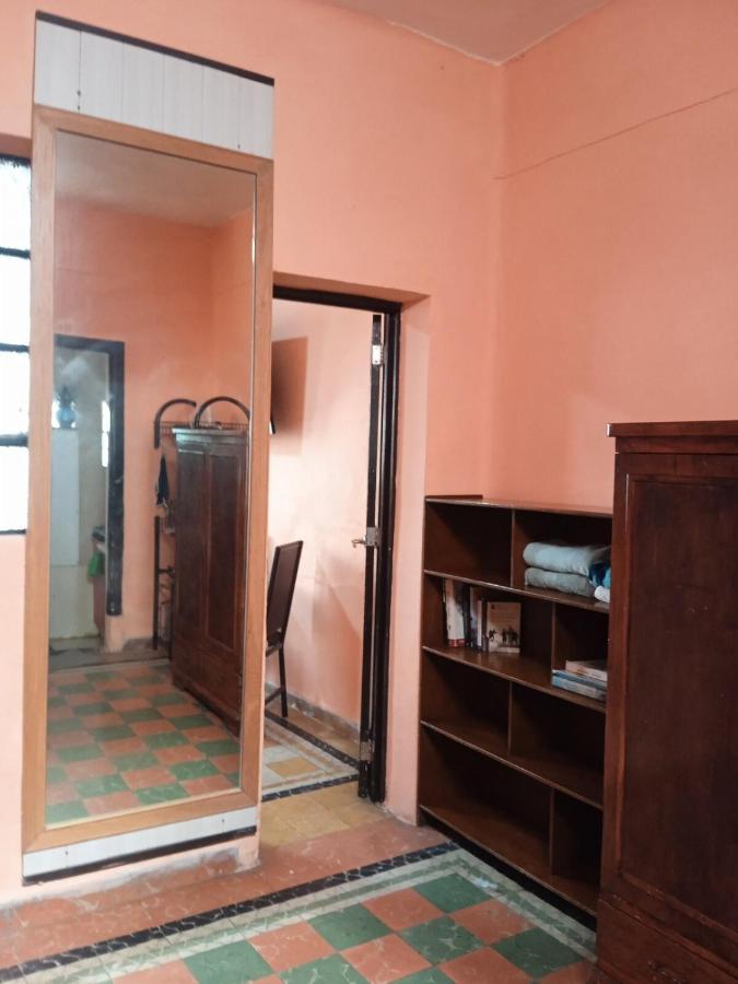 Modest apartment, small, but well located - B&B Mexico City