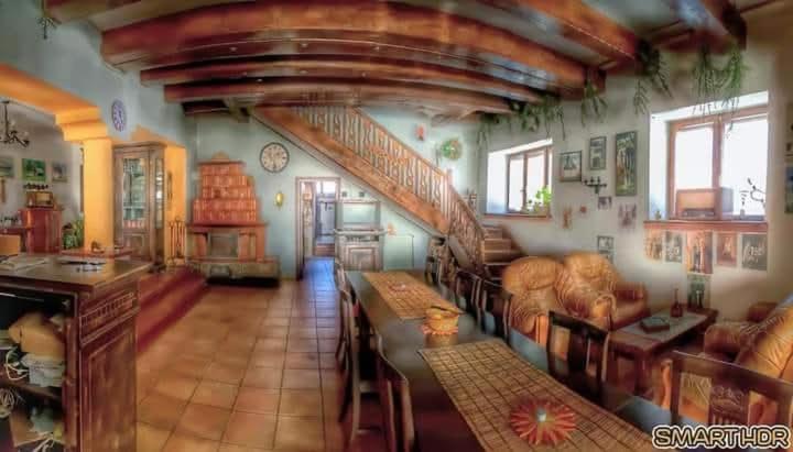 Conac boieresc La Colonelu - B&B Dobrița
