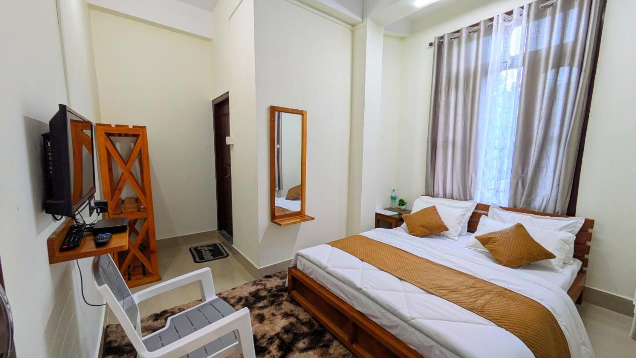 Double Room with Mountain View