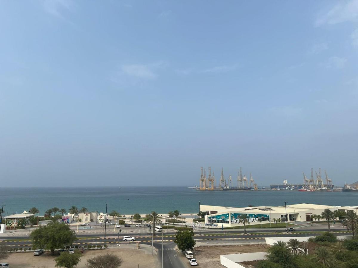 MANAZEL ladies and Family stay only corniche - B&B Khor'fakkan