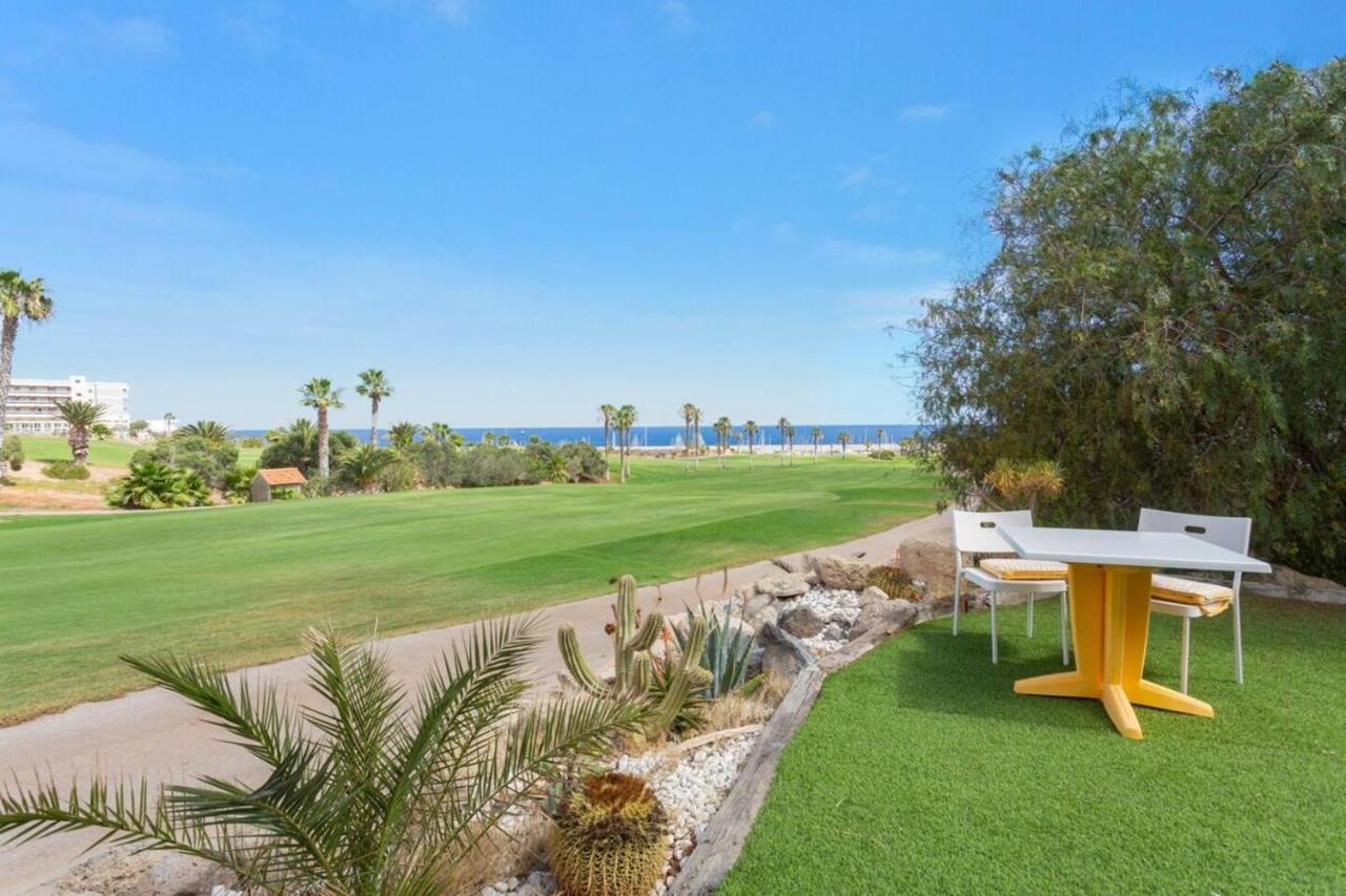 Amarilla Golf Villas-lovely Complex-stunning View - B&B