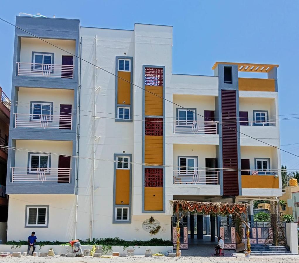Stay at Charming Vista, Sarjapura Dommasandra - Chambres d’hôtes Bangalore