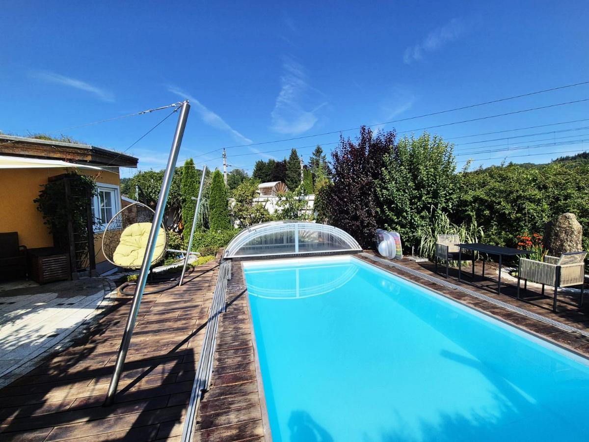 Traumhaftes Ferienappartement am Kurpark in Bad Schallerbach - B&B Bad Schallerbach