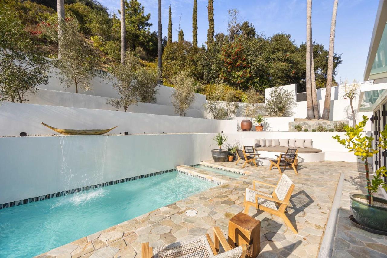 Villa Avra by Stay Awhile Villas - Bed and Breakfast Los Angeles