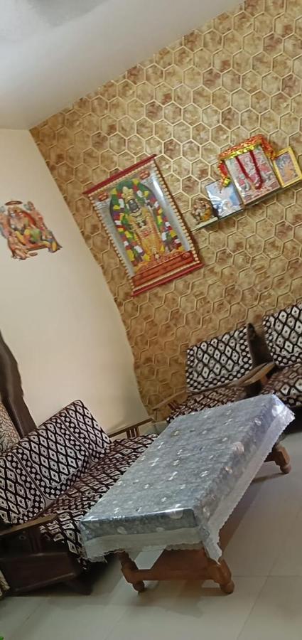 Vardaan Paying Guest House - B&B Ayodhya