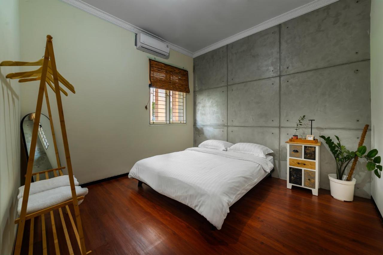 Double Room with Shared Bathroom