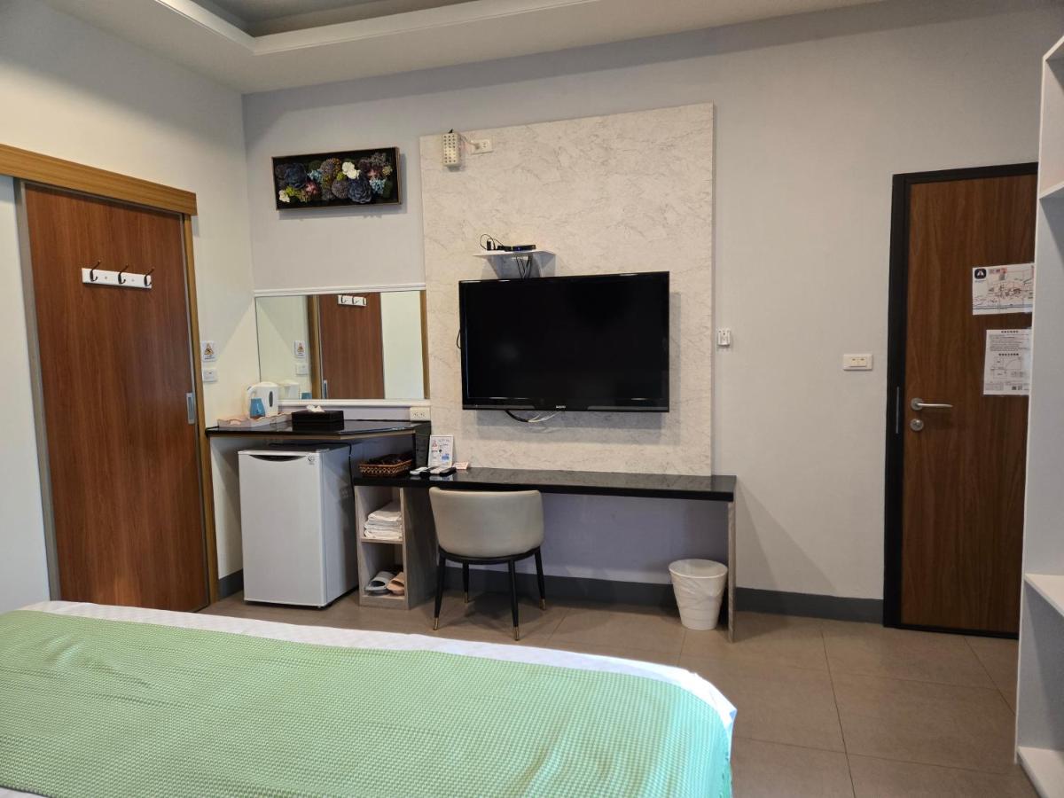 Standard King Room