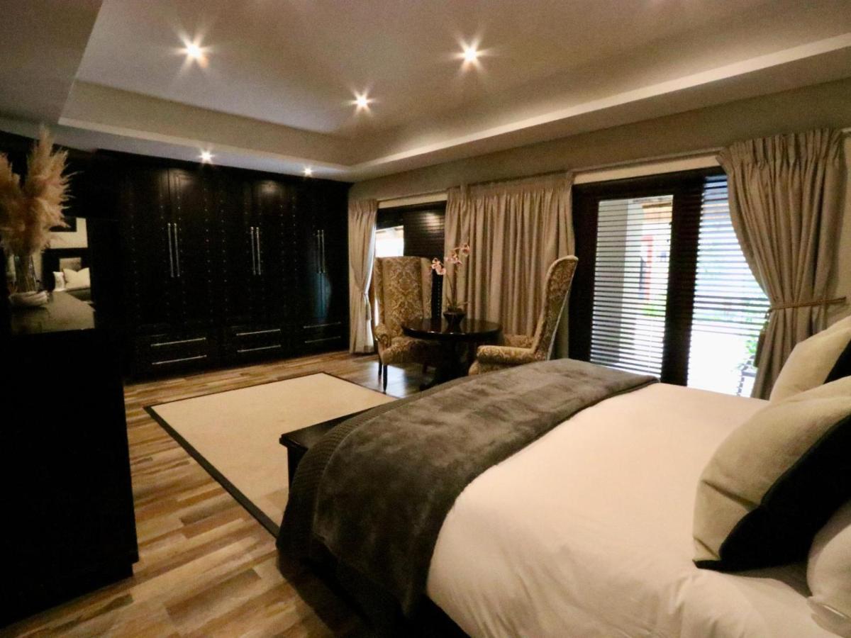 Deluxe Zimmer mit Kingsize-Bett