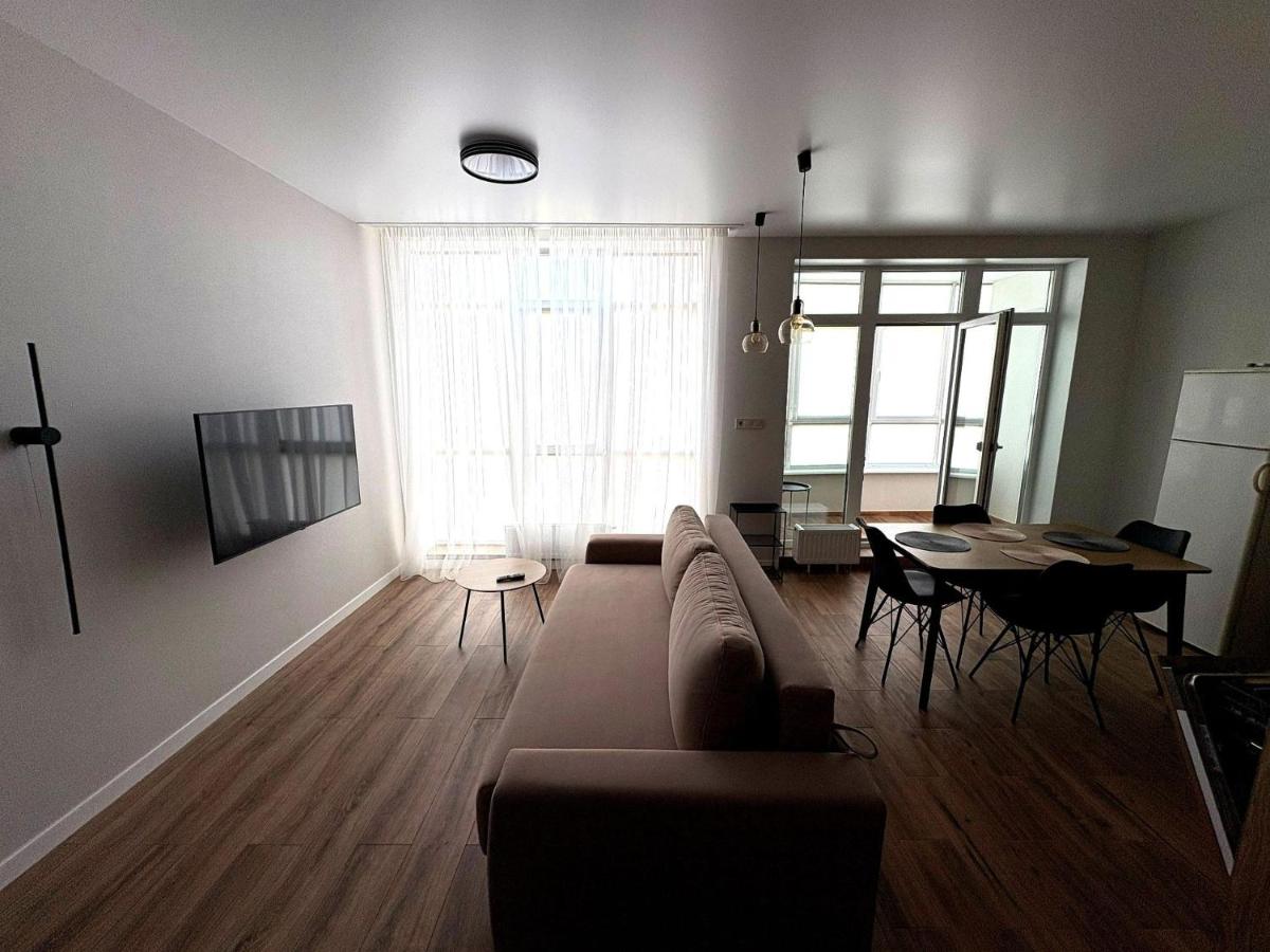 4Seasons Comfort Apartment - Ferienwohnung Odessa