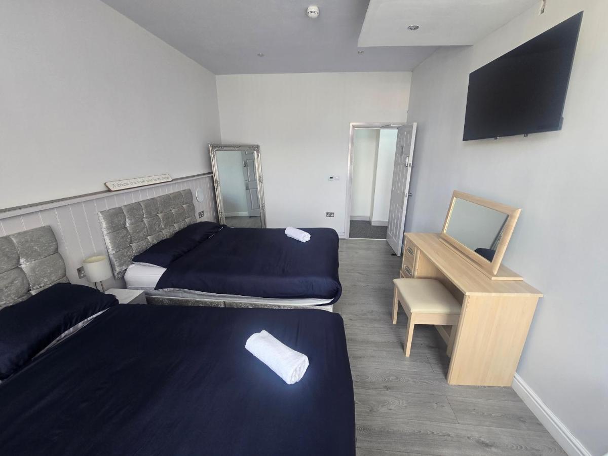 Two-Bedroom Apartment with City View
