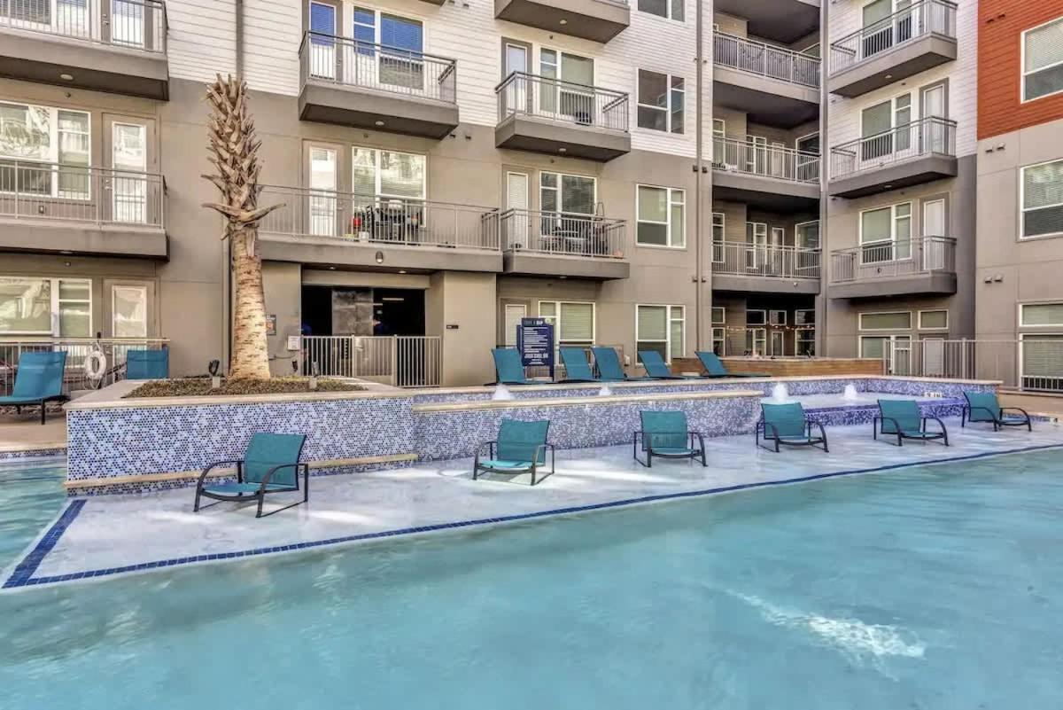 Boulevard Stays Dashing 1BR Suite Pool Parking Gym H - B&B Richardson