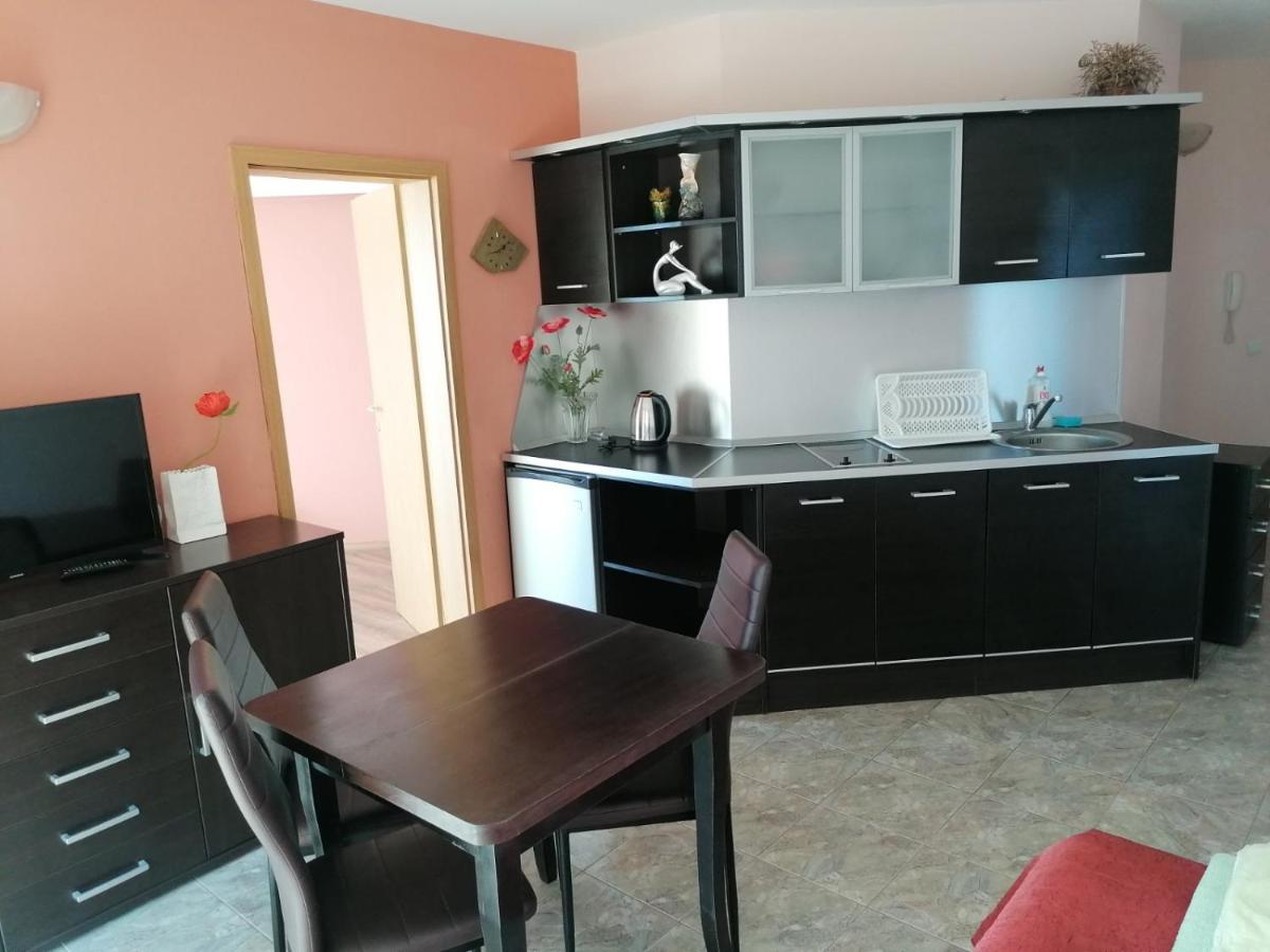 Appartamento con 1 Camera da Letto e Vista Mare 