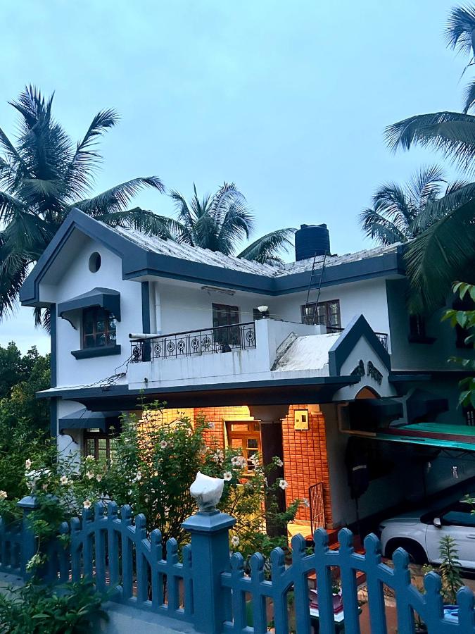 Sujata Homestay - B&B