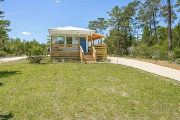 NEW Forgotten Coast Cottage Beach River Town - Chambres d'hôtes Carrabelle