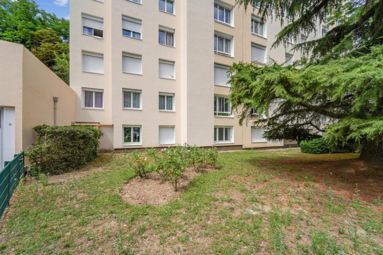 Appartement Design Porte de Paris avec parking - Chambres d’hôtes Sèvres