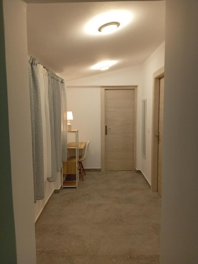 Apartment mit 2 Schlafzimmern, Terrasse und Meerblick