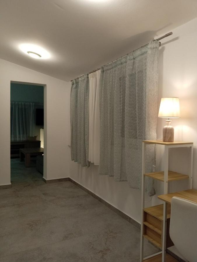 Appartement met 2 Slaapkamers en Terras - Uitzicht op Zee