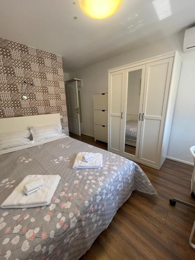 Marisah Residence #8 - Chambres d’hôtes Odăile