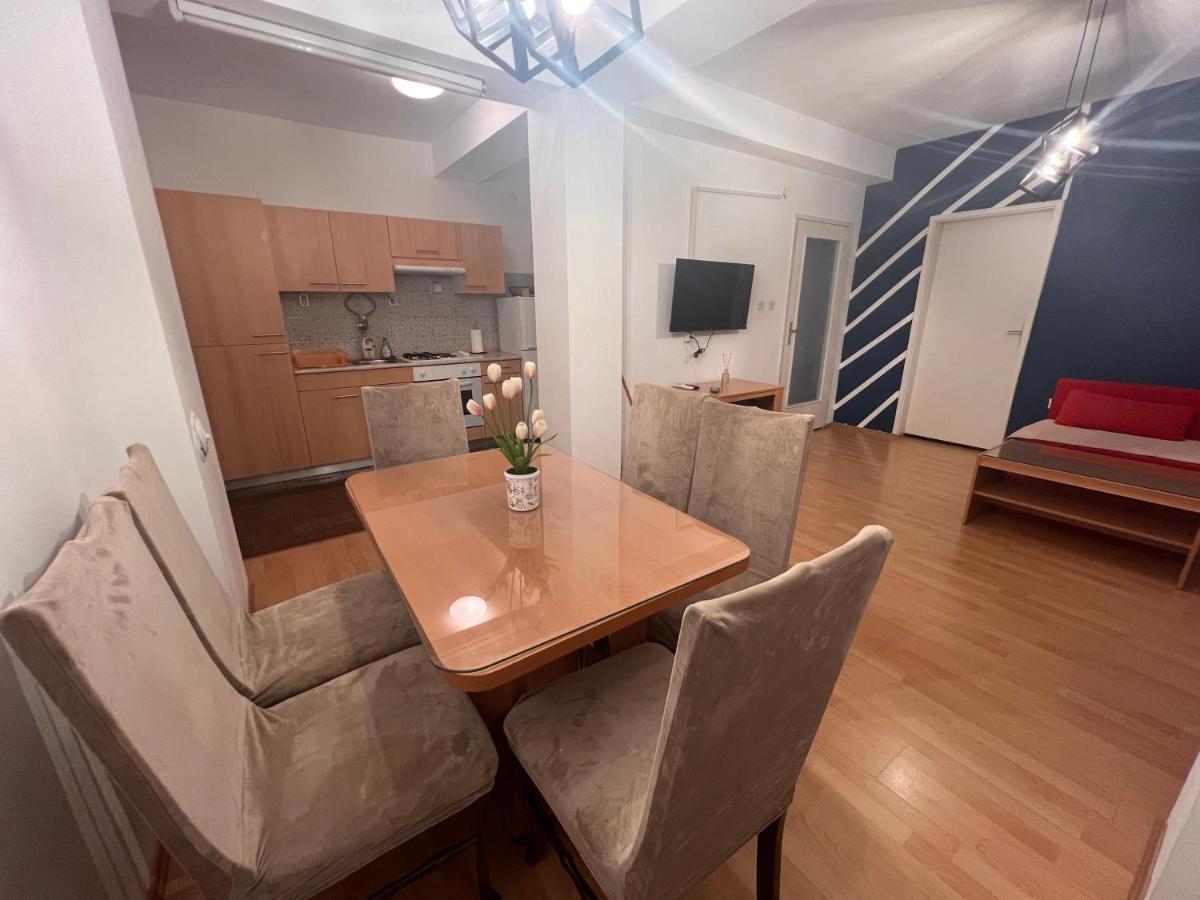 Serenity Apartment In Town - B&B Ocrida