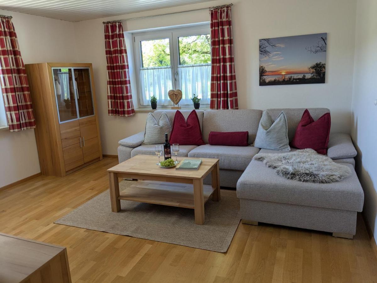 Ferienwohnung am Krebsbach - B&B Chieming