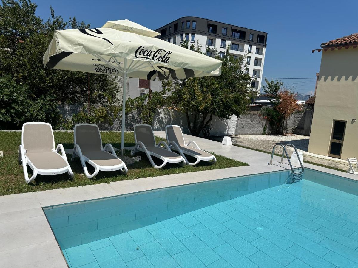 La Piscina - B&B Shkoder