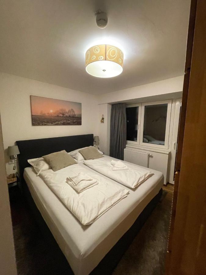Appartamento con 2 Camere da Letto e con Vista Montagna