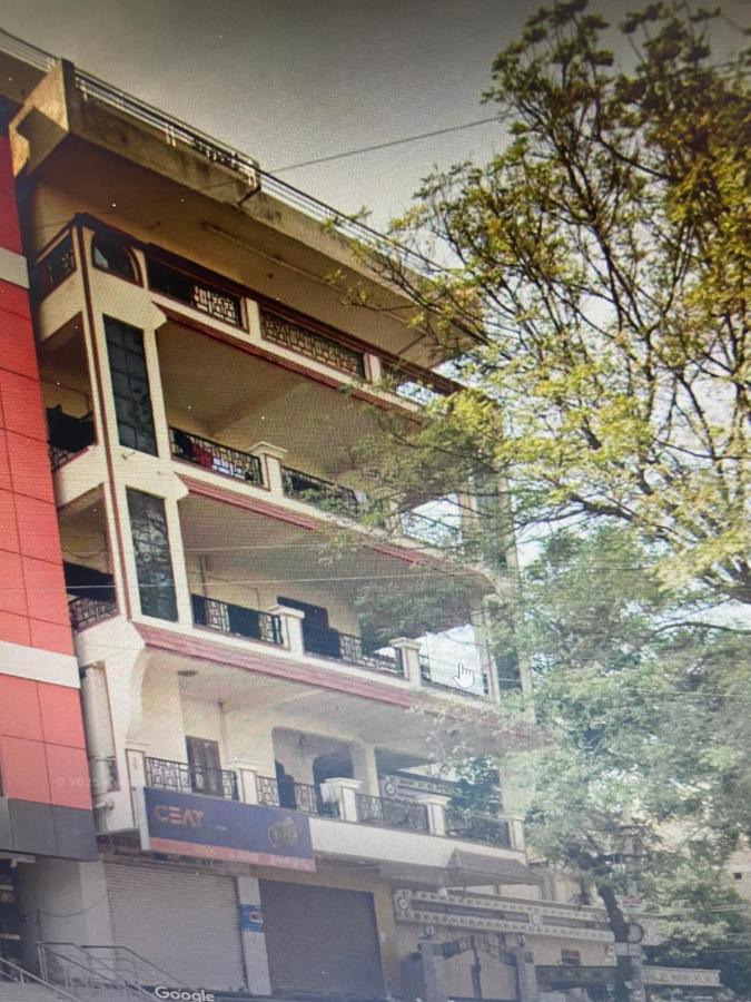 Apartment mit 2 Schlafzimmern und Balkon