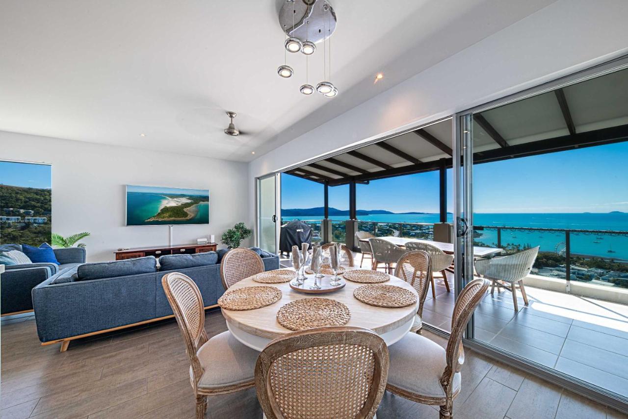 Executive Whitsunday Penthouse at 40 Reflections - B&B Airlie Beach