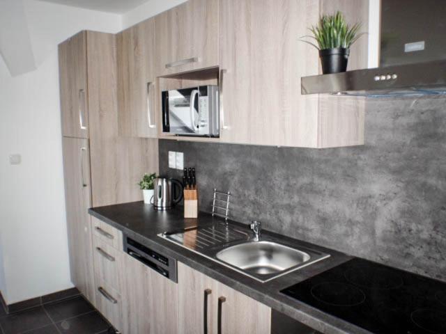 Quintuple Apartment