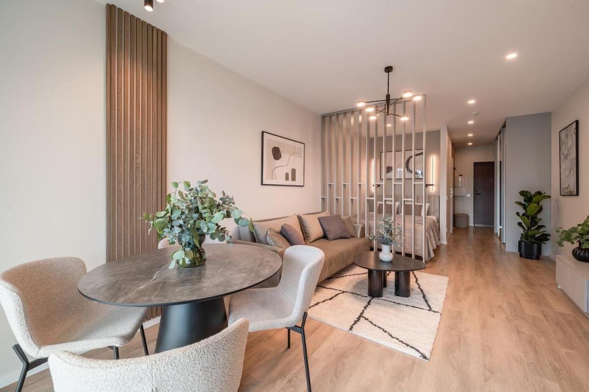 Luxury Private Apartment near Old Town and Nature - Bed and Breakfast Vilnius