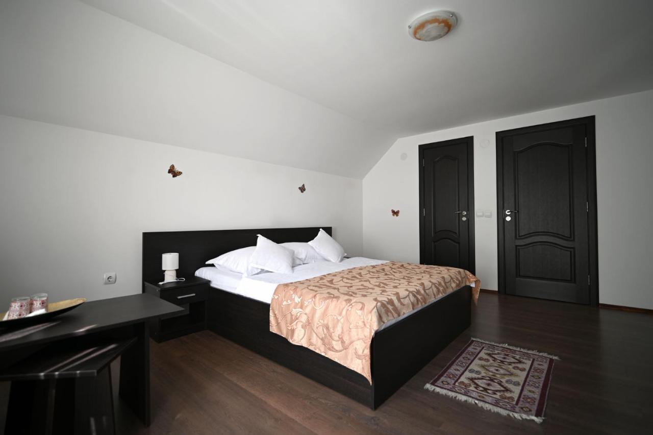 Doppelzimmer mit eigenem Bad
