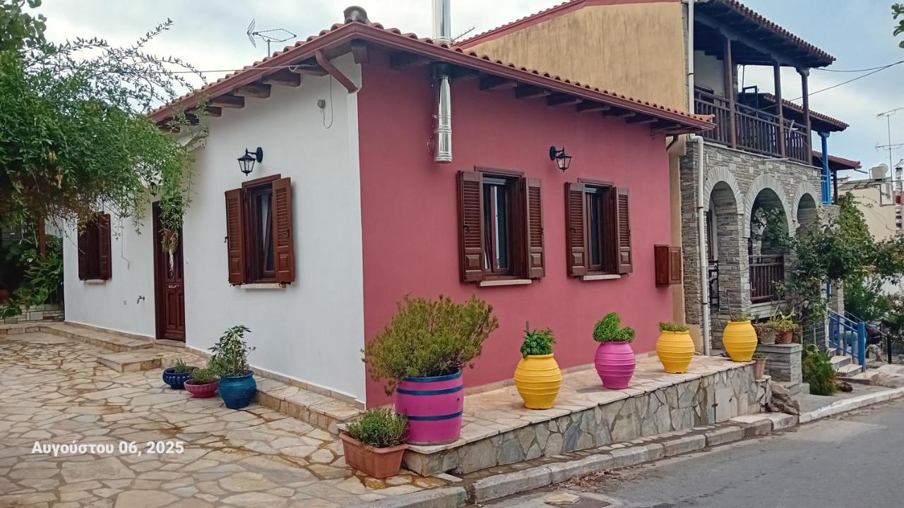 Spiti Ouranoupoli - B&B Ouranoupolis