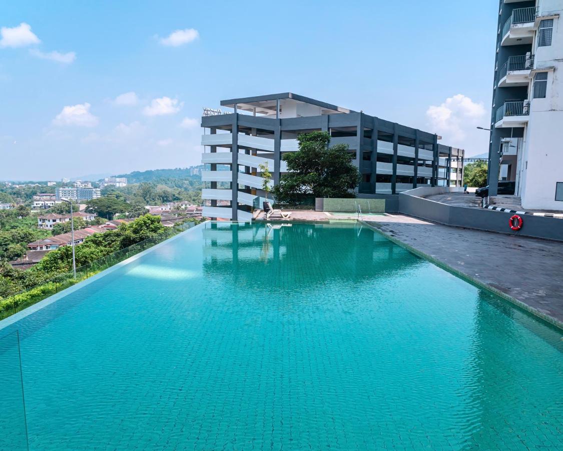Majestic Sanctuary Homestay Taiping with Netflix - 2 Carpark - Ferienwohnung Taiping