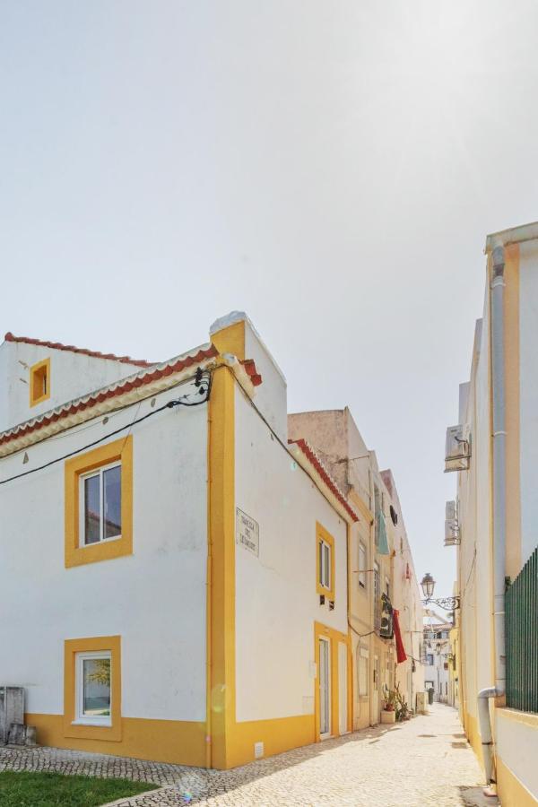Seixal Yachting Bay Studio - B&B