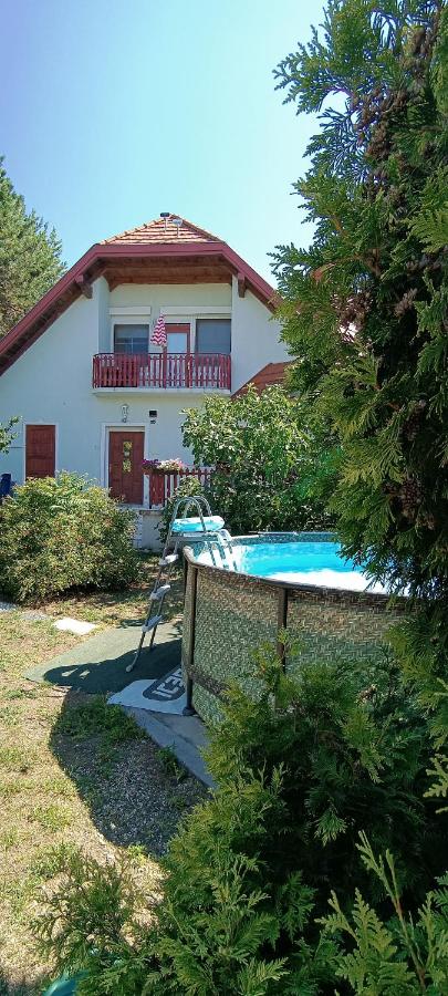 Two bedroom apartment with swimming pool - Ferienwohnung Gyenesdiás