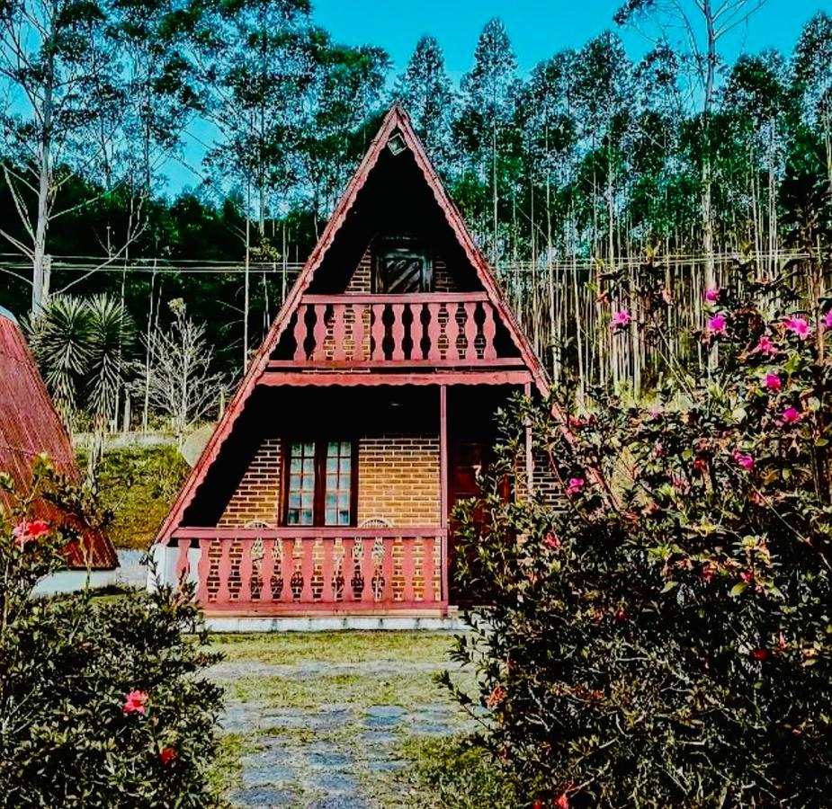 Chalé Estância do Coruja - B&B Salesópolis