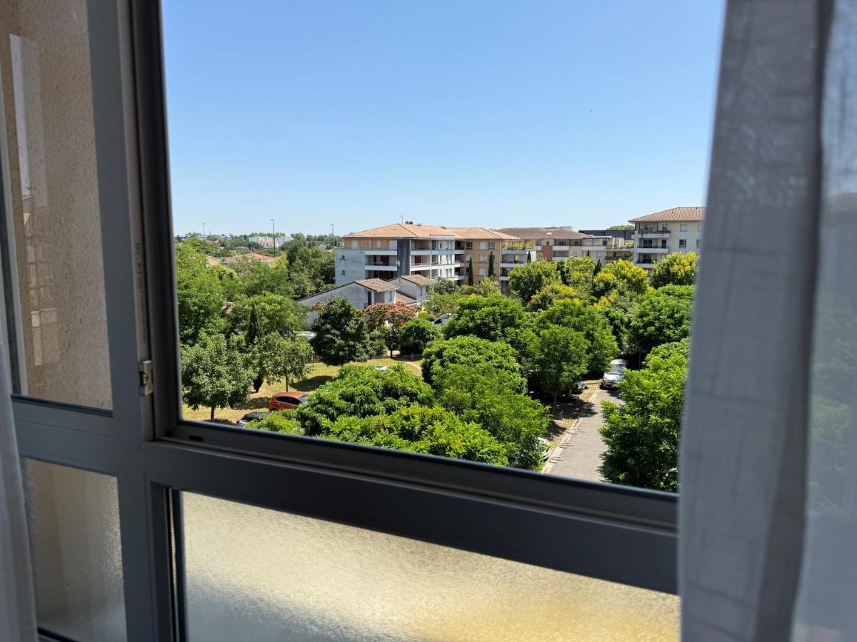 Calme & spacieux - 6 pers, parking privé, métro 5min direct centre-ville, checkIn autonome, wifi- idéal sejour pro, touristique, entre amis ou famille - B&B Toulouse