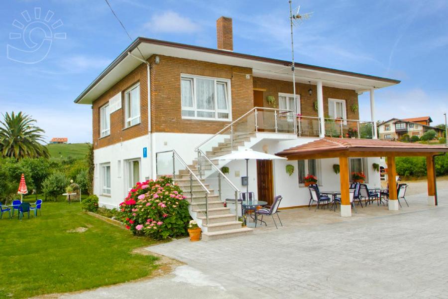 Pensión Isabel - B&B Cóbreces